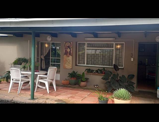 3 BEDROOM TOWNHOUSE FOR SALE IN MEDI PARK